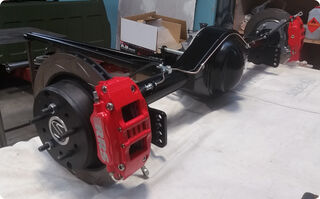 Strange 9 inch with RRS brackets & brakes