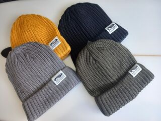 New Wave Beanie - Ribbed cable knit cuff