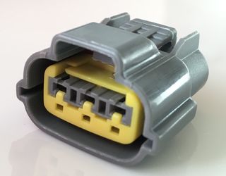 Engine Management Plug - 3 Pin