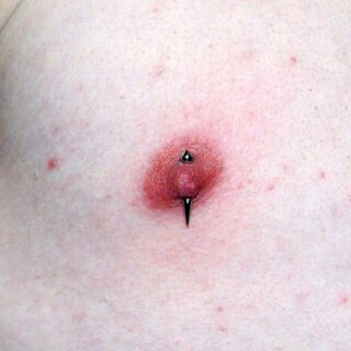 12g (2mm) Vertical Nipple Piercing