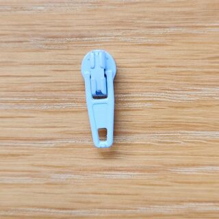 Light blue zipper pull