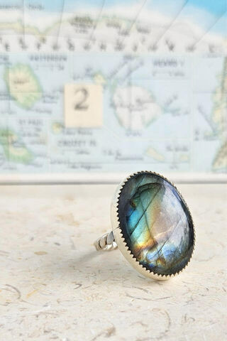 Argentium Silver Pekapeka Labradorite Ring