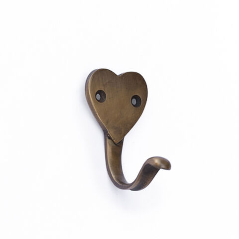 SMALL HOOK HEART BRASS