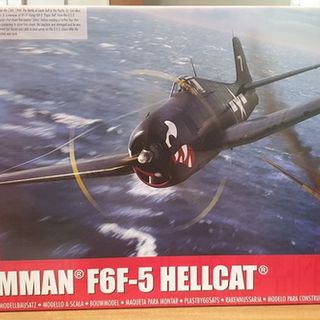 1/24 Grumman F6F-5 Hellcat Fighter Plane Kitset 1/24 Airfix