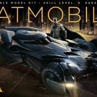 Batman Batmobile (Batman vs Superman) 1/25 Kitset Moebius