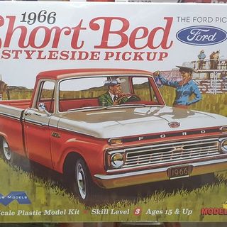 1966 Ford F-100 Shortbed Styleside Pickup Moebius Kitset 1/25 with engine