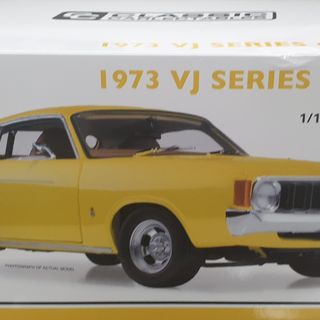 1973 Valiant VJ Charger XL Sunfire Yellow Roadcar 1/18 Classic Carlectables