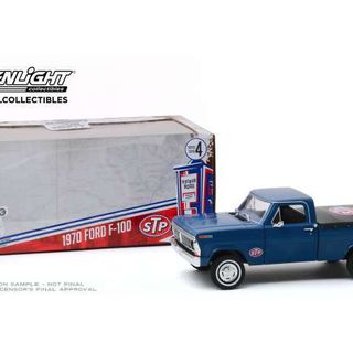 1970 Ford F-100 with Bed Cover STP Greenlight 1/24 Running on Empty