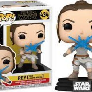 Funko Pop Vinyl: #434 Star Wars - Rey with 2 Lightsabers