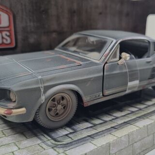 Maisto Design Old Friends 1967 Ford Mustang GT - 1/24