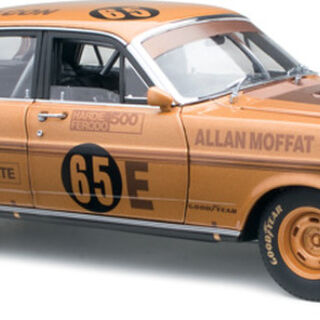 Ford XY Falcon Phase III GT-HO 1971 Bathurst Winner 50th Anniversary GOLD livery 1/18 Classic Carlectables