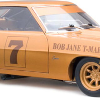 Chevrolet ZL-1 Camaro 1971 ATCC Winner 50th Anniversary GOLD livery 1/18 Classic Carlectables