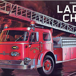 American LaFrance Ladder Fire Chief Fire Truck  AMT Kitset 1/25