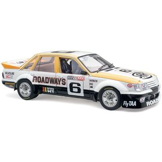 Holden Commodore VK 1984 Bathurst  Allan Grice & Steve Harrington 1/18 Classic Carlectables