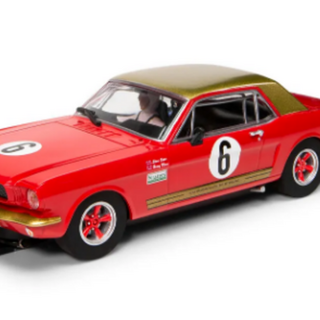 Scalextric 1/32 Ford Mustang -Alan Mann Racing - Henry Mann & Steve Soper