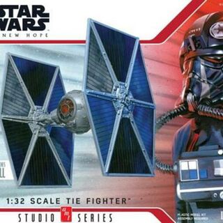 1/32 AMT STAR WARS: A NEW HOPE TIE FIGHTER SCALE MODEL KIT