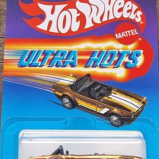 HotWheels Ultra Hots Triumph TR6 1/64