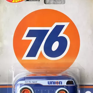 Hotwheels 2023 Pop Culture Vintage Oil 76  Haulin' Gas