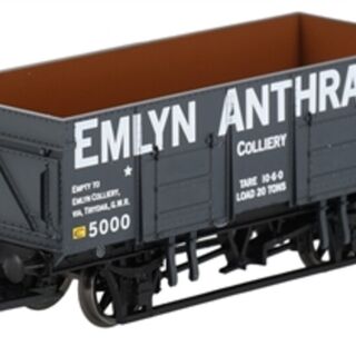 Hornby 21 Ton Mineral Wago Emilyn Anthracite, swansea