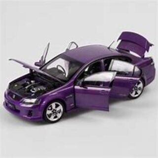 AUTHENTIC COLLECTABLES 1:18 Holden VE Commodore SS V Morpheus Purple