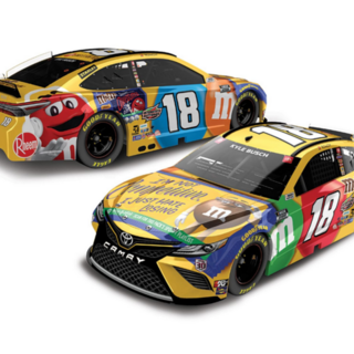 2021 Toyota Camry Kyle Busch #18 M&M's -  Nascar 1/24