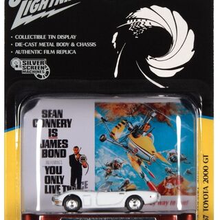 JOHNNY LIGHTNING 2022 007 You Only Live Twice 1967 Toyota 2000 GT-White