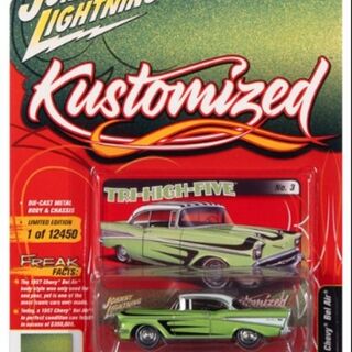 JOHNNY LIGHTNING STREET FREAKS - 1957 Chevrolet Bel Air (Kustomized)- Lime Metallic