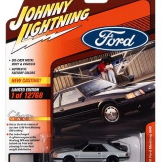 JOHNNY LIGHTNING CLASSIC GOLD 2022 - 1986 Ford Mustang SVO (Silver)