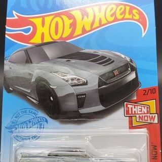 Hot Wheels 2017 Nissan GT-R R35 HW Then and Now 2/10