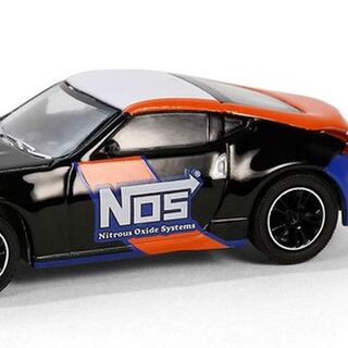 Greenlight Hobby Shop S16 2020 Nissan 370z with Race Car Driver 1/64