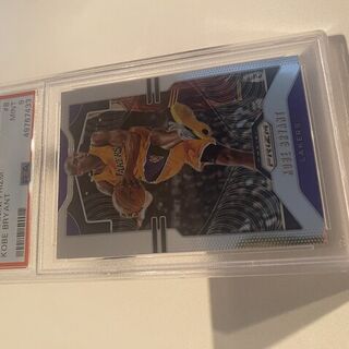 2018 Panini Prizm Dwyane Wade Sensational Swatches #38 PSA Mint 9