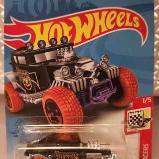 Hot Wheels HW Holiday Racers 1/5 Baja Bone Shaker - Treasure Hunt