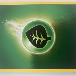 Pokémon TCG: Holo Grass Energy