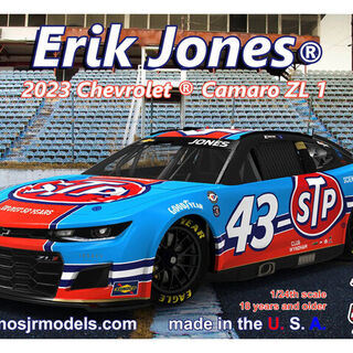 Salvinos JR Models Erik Jones 2023 STP Chevrolet Camaro ZL1 Kitset 1/24