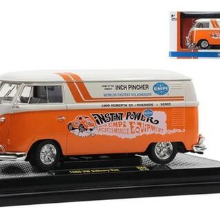 M2 Machines 1/24 Volkswagen Delivery Van 1960
