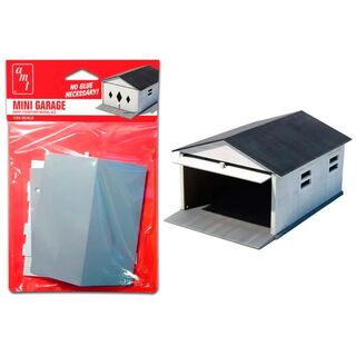 AMT Mini Garage Snap-Together Model Kit 1/64