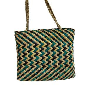 Lg Kete Whakairo