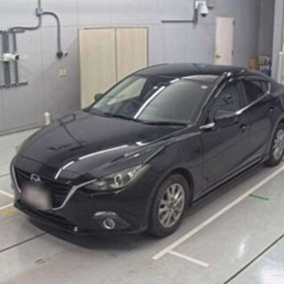 Mazda Axela Sport HYBRID 2014 done 115k - In Transit