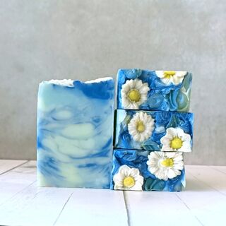 Daisy Artisan soap