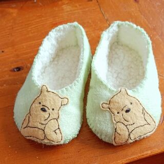 Classic Winnie the Pooh baby slippers