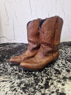 Brown Womens Size 9 Cowboy Boots