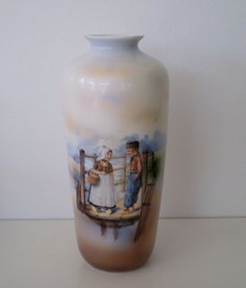 Royal Bayreuth Vase