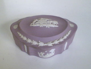 Wedgwood Lilac Trinket Box
