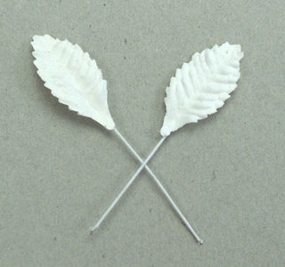 2.5cm White Paper Leaves