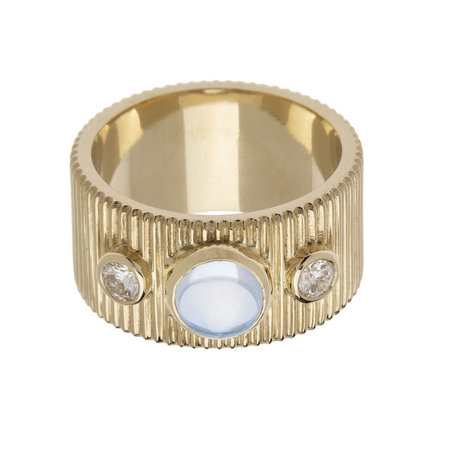 CENTERED moonstone, diamond and 14-carat gold ring