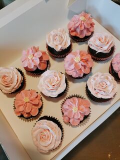 Floral themed cupcakes