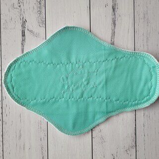 Body Outline Reusable Pad - Medium Absorbency (dark green)