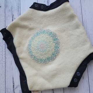 Medium Wool Comfy Cover - Seconds