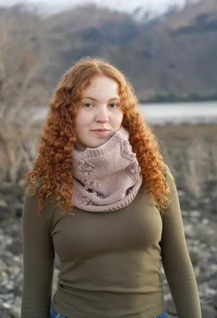 HC11 Mackenzie Cowl Knitting Pattern