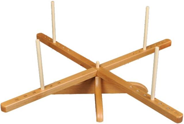 Chiao Goo Yarn Swift - Wooden